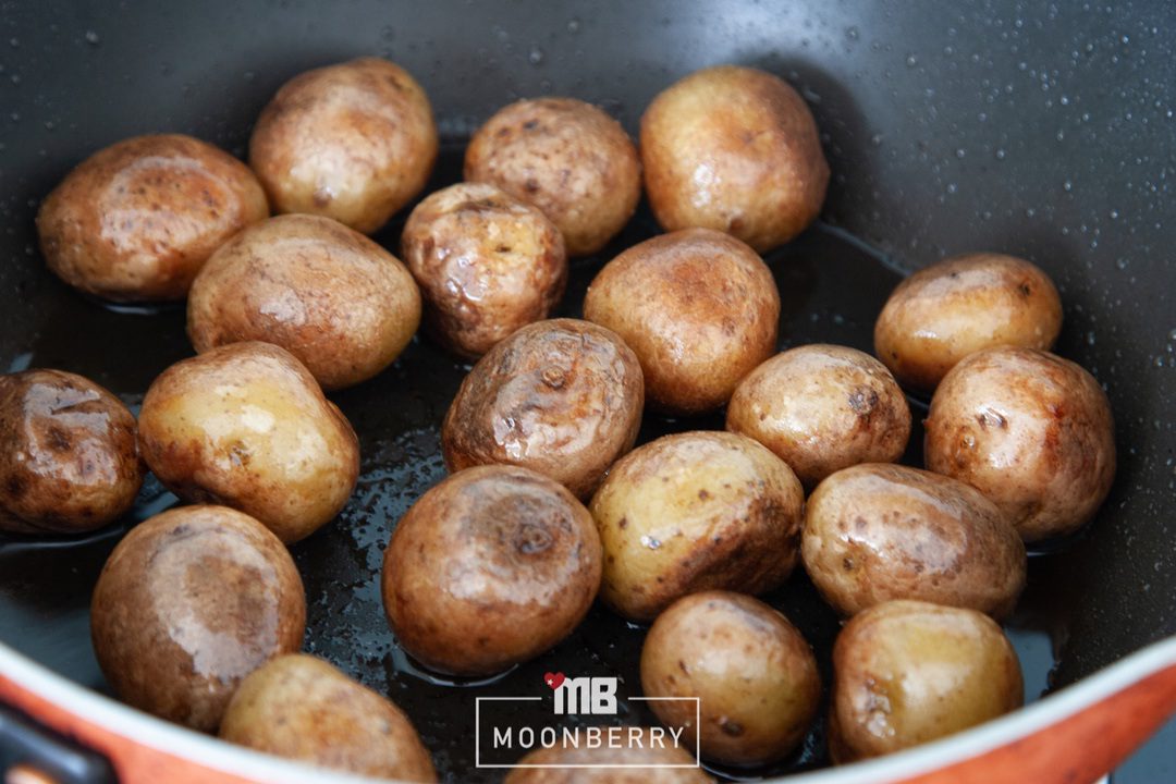 Korean Braised Potatoes Gamja Jorim