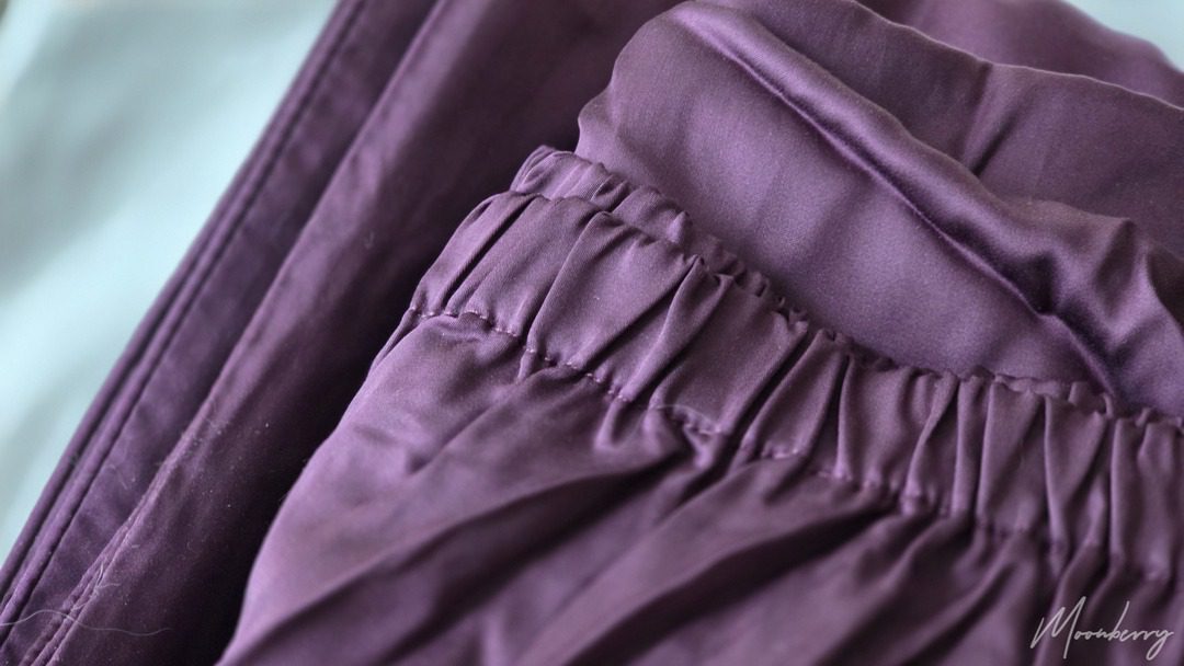 weavve cooling bedsheets stitching and elastic detail
